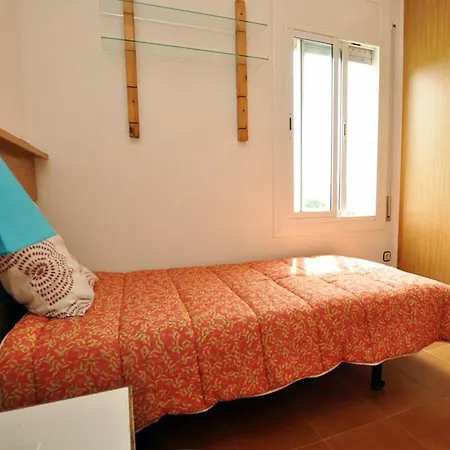1120 Mas Busca Holiday home Roses