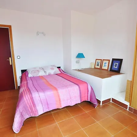 Holiday home 1120 Mas Busca Roses